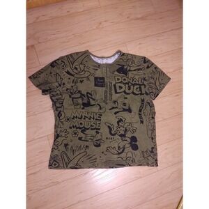 Disney Parks Walt Disney World 100 Years of Wonder Green T-Shirt Size Medium‎